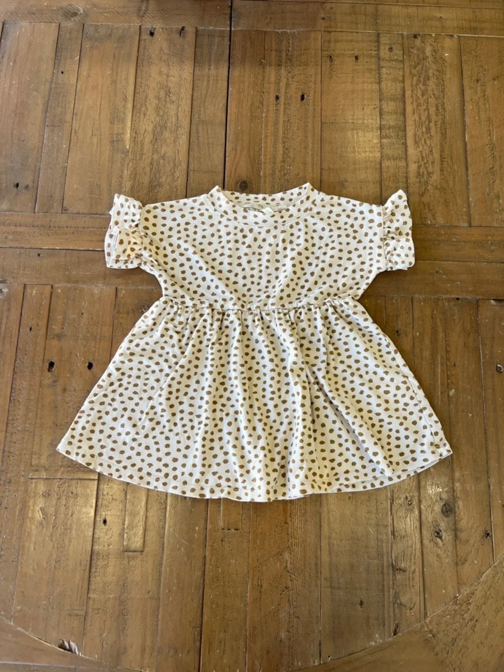 Rylee + cru spotted ruffle sleeve mini dress 12-18 months